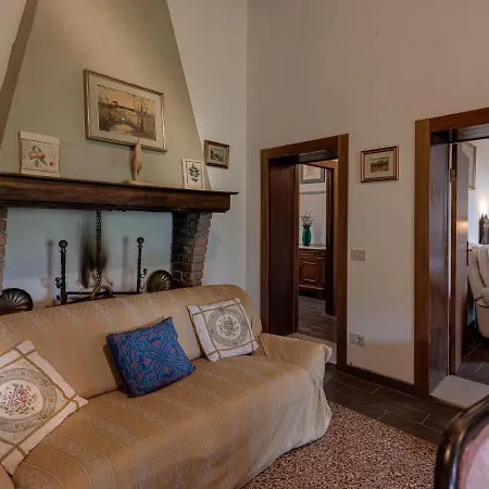 Le Sodole - Petunia By Interhome San Gimignano